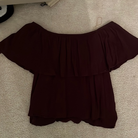 Purple off the shoulder top - Picture 2 of 2